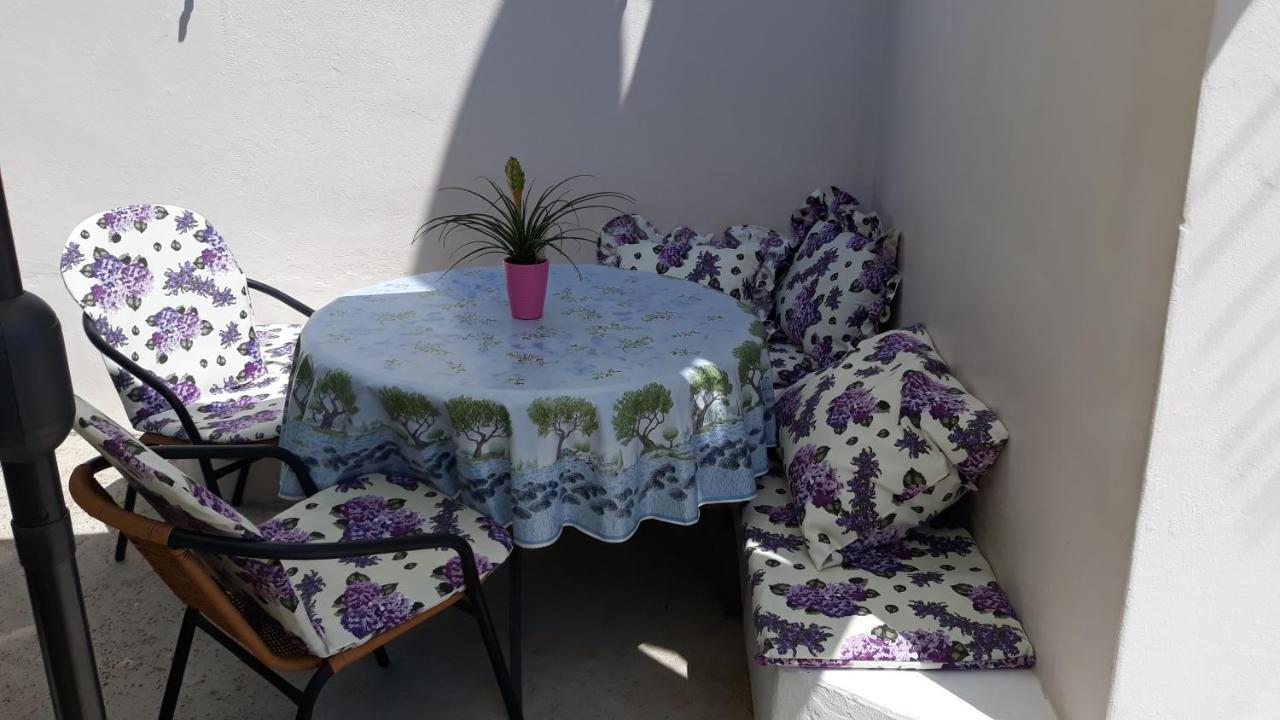 Mini Apartment Petra - Rooms Purple & Green With Kitchen And Garden Dubrovnik Kültér fotó