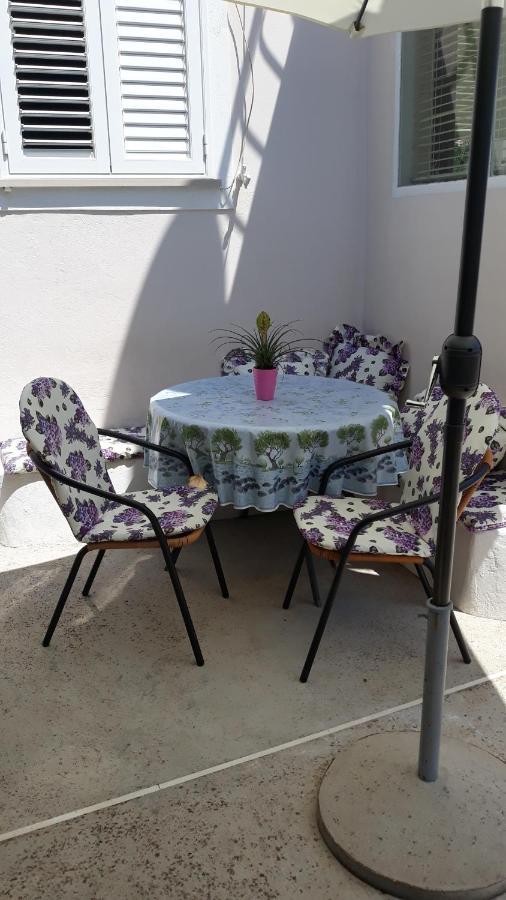 Mini Apartment Petra - Rooms Purple & Green With Kitchen And Garden Dubrovnik Kültér fotó