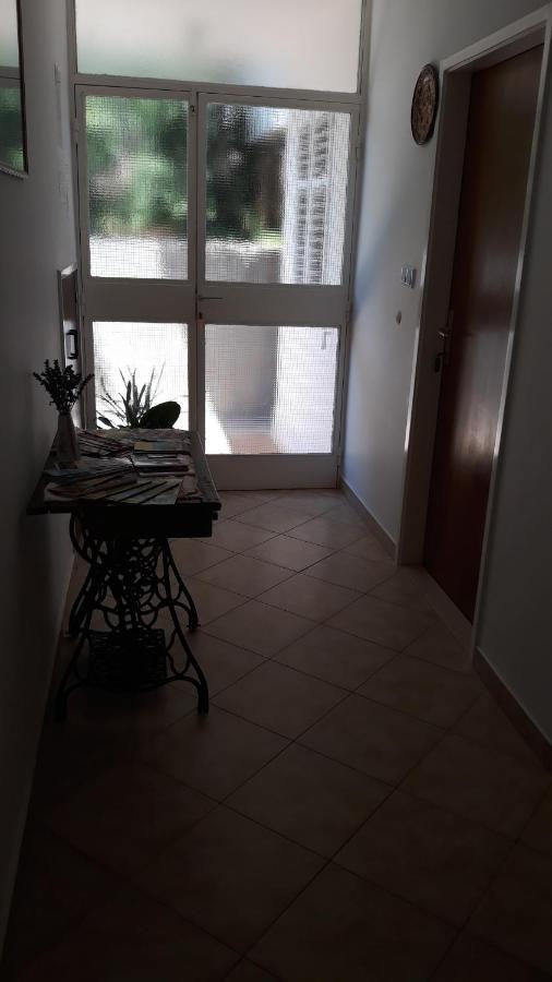 Mini Apartment Petra - Rooms Purple & Green With Kitchen And Garden Dubrovnik Kültér fotó