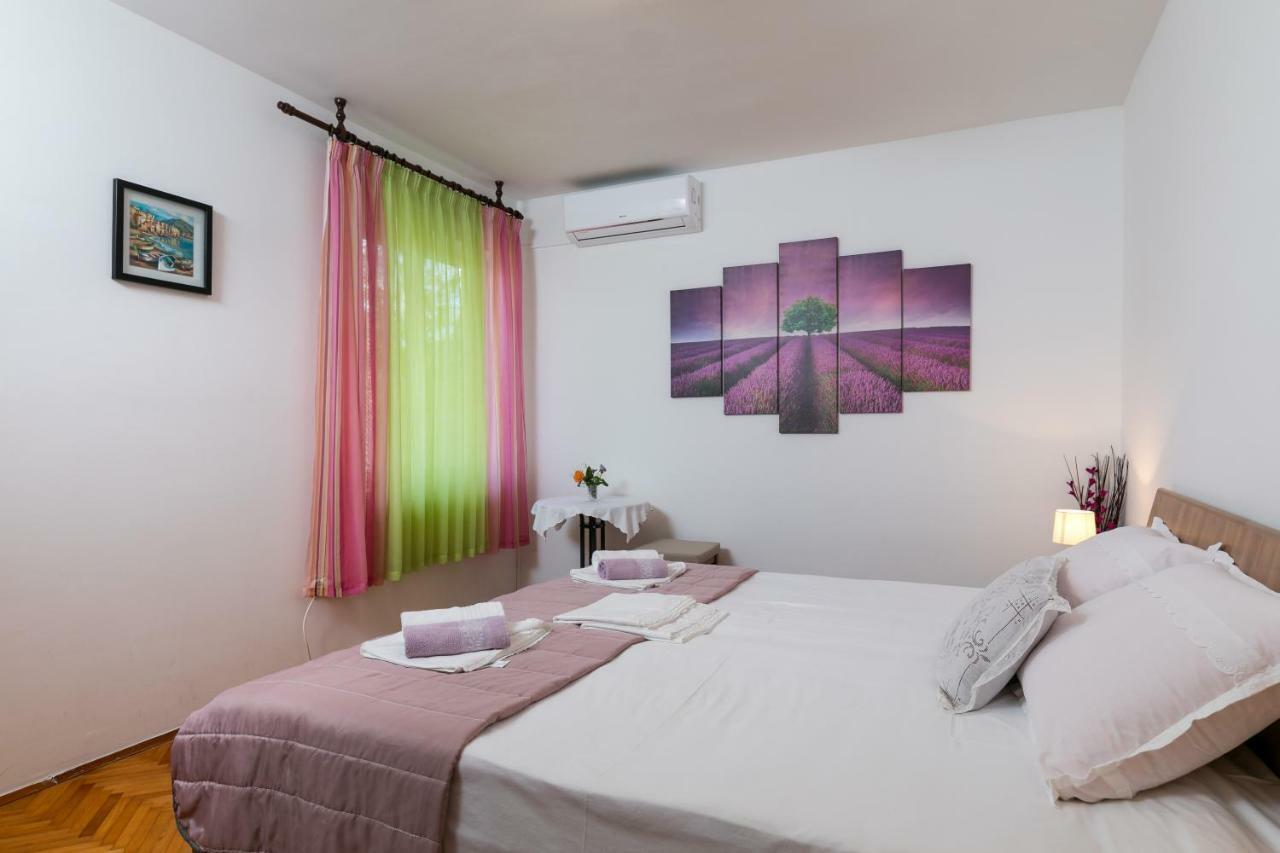 Mini Apartment Petra - Rooms Purple & Green With Kitchen And Garden Dubrovnik Kültér fotó