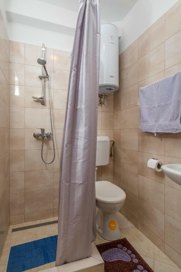 Mini Apartment Petra - Rooms Purple & Green With Kitchen And Garden Dubrovnik Kültér fotó