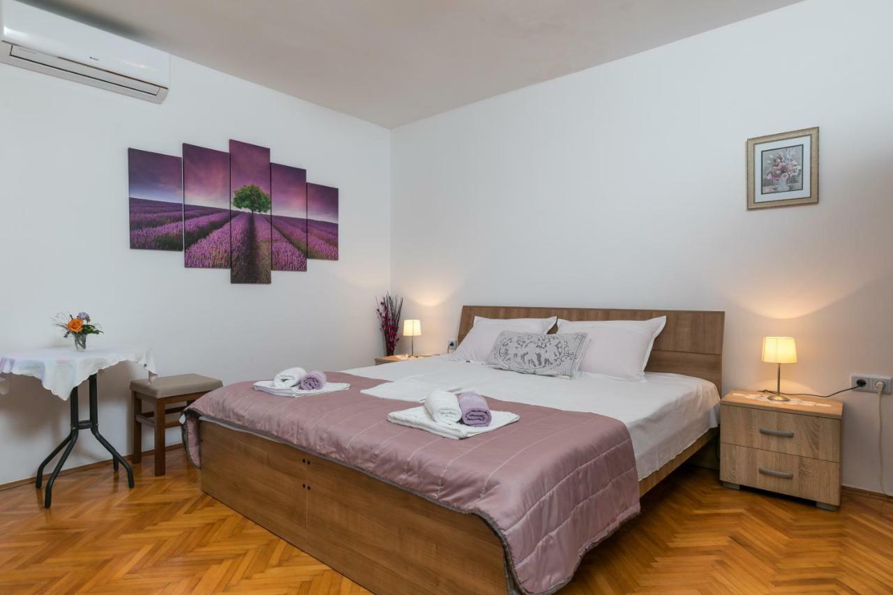 Mini Apartment Petra - Rooms Purple & Green With Kitchen And Garden Dubrovnik Kültér fotó
